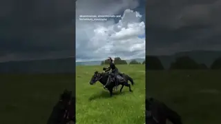 🔥🏔️🐴