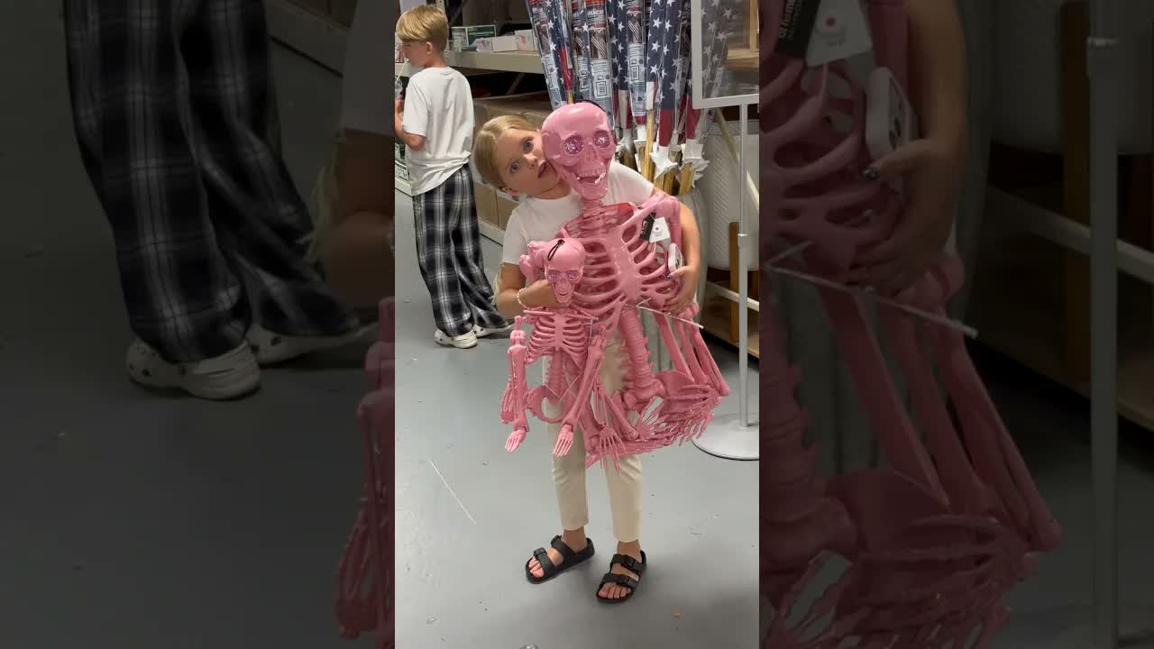 We HAD to get Misses Penelope and baby Penelope RIGHT?! 🤣💀 #vlog #shopping #halloween