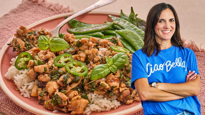 How to Make Spicy Thai Basil Chicken