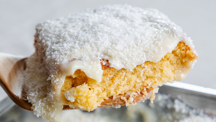 How to Make Betty Crocker’s Lemon Coconut Cake