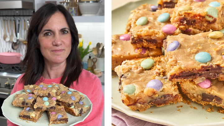 How to Make Magic M&M Bars