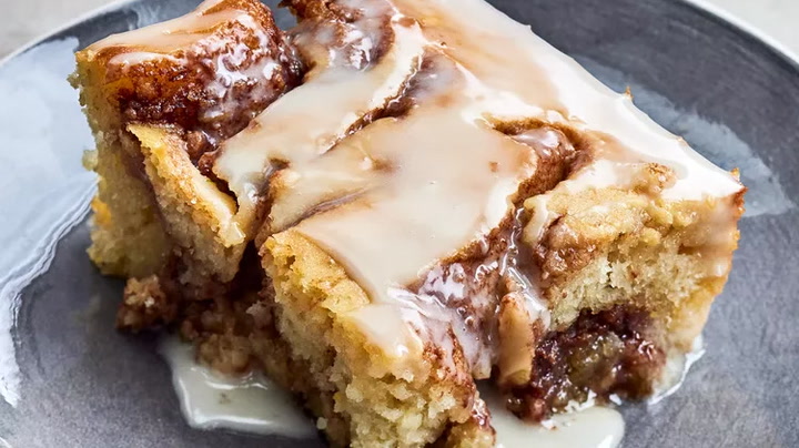 Cinnabon Cinnamon Roll Cake Recipe