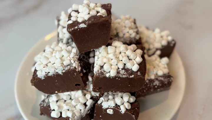How to Make Hot Cocoa Fudge