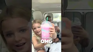 Did you try the new unicorn drink from Starbucks?! What did you rate it!! ⬇️ #starbucks #shorts