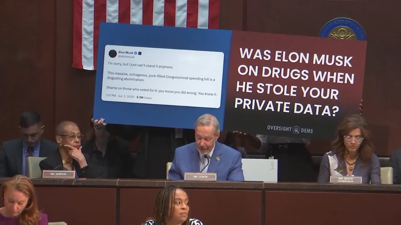 House Oversight - Rep. Lynch (D-MA) makes motion to subpoena Elon Musk to testify