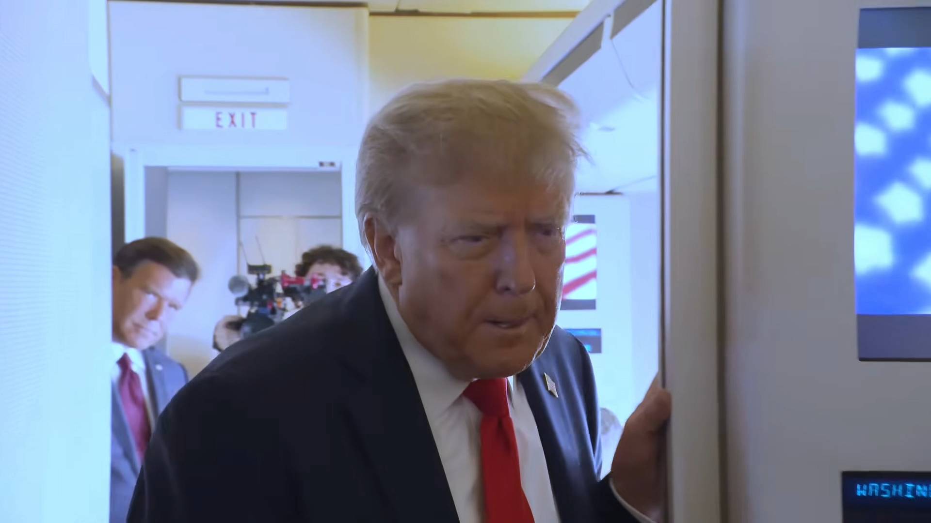 Air force 1 - President Trump on Putin: “He wouldn't have been interested a year ago with the Biden economy”