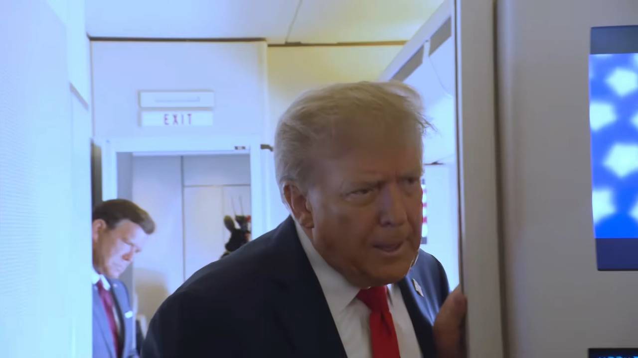 Air force 1 - President Trump: “I'm not here to negotiate for Ukraine”
