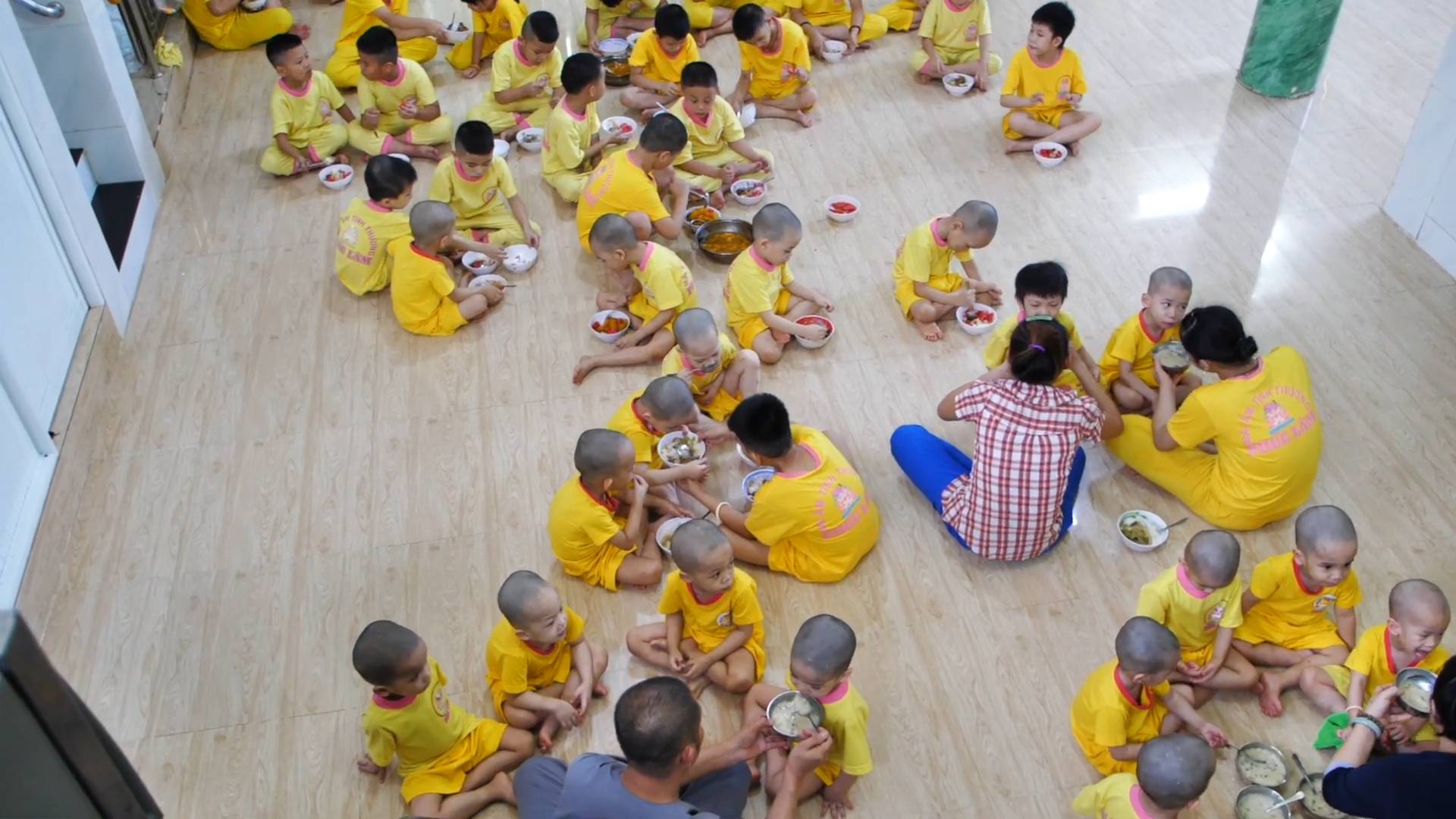 How one dad ended up having 100 children