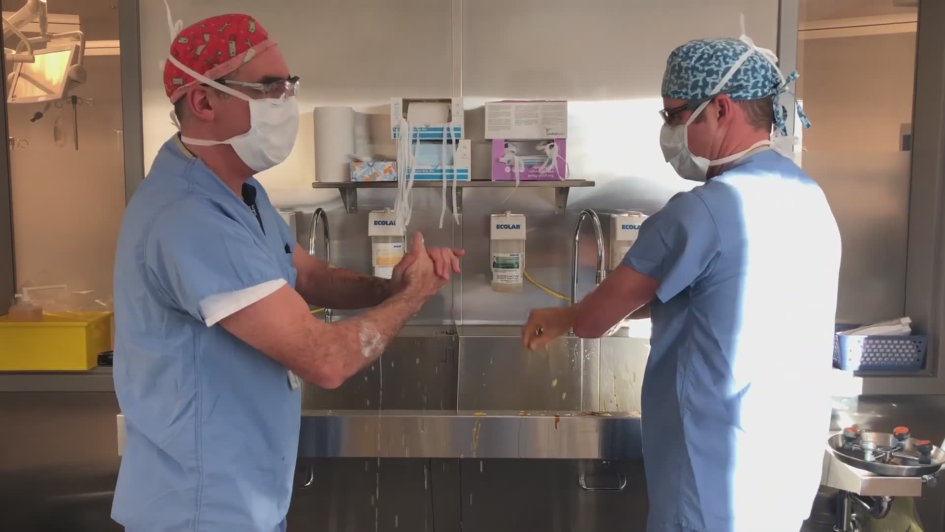 Dislocating total hip replacement | Causes and treatment options